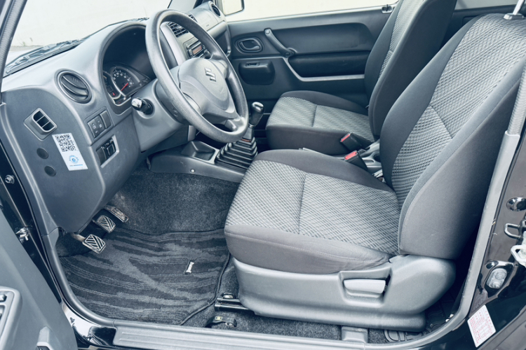 铃木 吉姆尼 2015款 1.3 MT JLX中控内饰7002