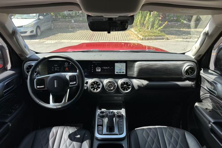 坦克300 2021款 越野版 2.0T 挑战者中控内饰7002