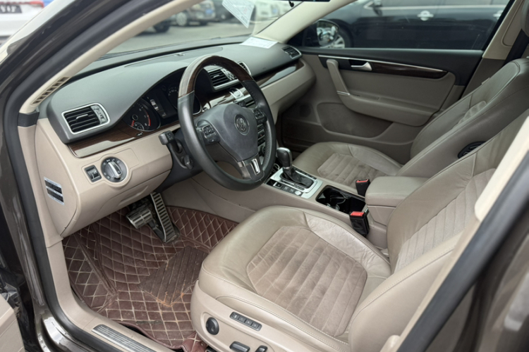 大众 迈腾 2015款 1.8TSI 尊贵型车身外观6005