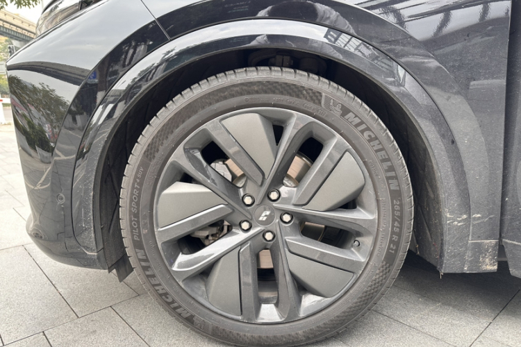 理想汽车 理想L7 2023款 Pro车身外观6003