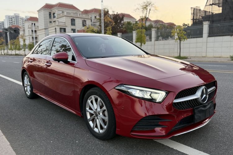 奔驰A级 2020款 改款 A 200 L 运动轿车时尚型车身外观6006