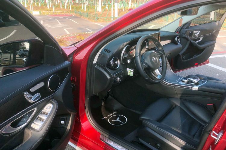 奔驰C级 2018款 C 200 L 运动版中控内饰7002