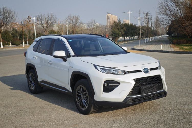 丰田 威兰达 2023款 双擎 2.5L E-CVT四驱尊贵版车身外观6006