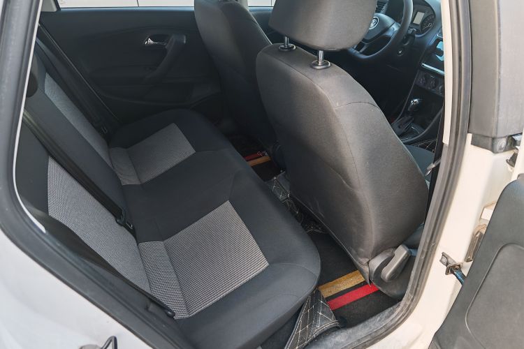 大众 Polo 2016款 1.4L 自动风尚型中控内饰7010