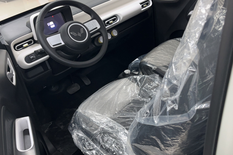 五菱汽车 宏光MINIEV 2024款 第三代 215km 青春版中控内饰7002