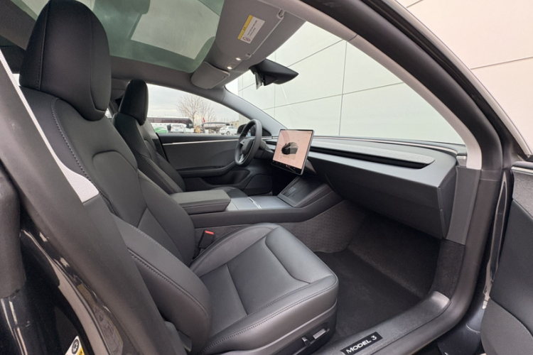 特斯拉 Model 3 2023款 后轮驱动版局部细节41