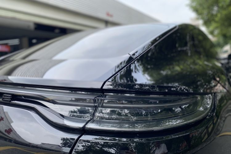 保时捷 2023款 Panamera 行政加长铂金版 2.9T车身外观6005