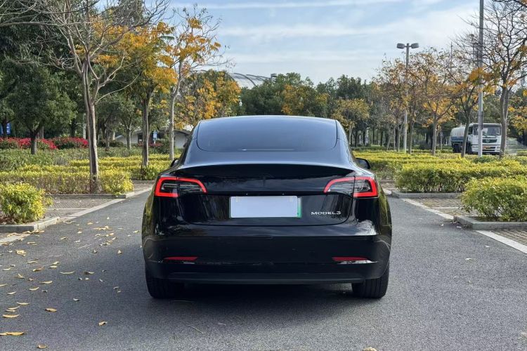 特斯拉 Model 3 2022款 后轮驱动版车身外观6005
