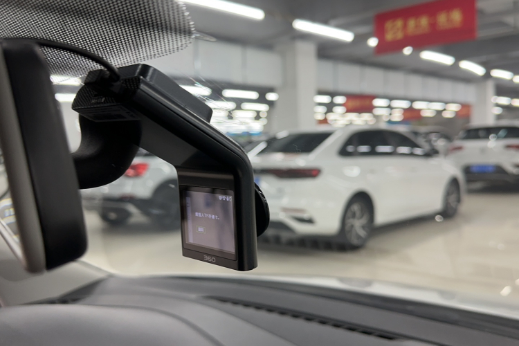 大众 Polo 2018款 1.5L 自动安享型中控内饰7010