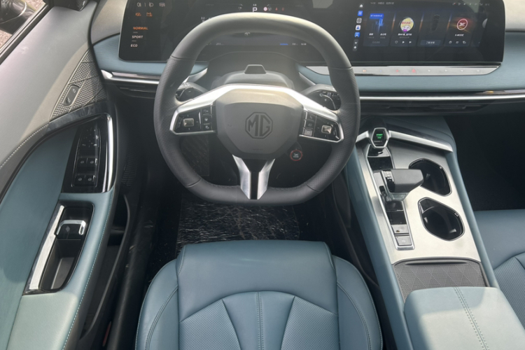 名爵 MG7 2023款 2.0T 自动Trophy+激擎耀世版中控内饰7011