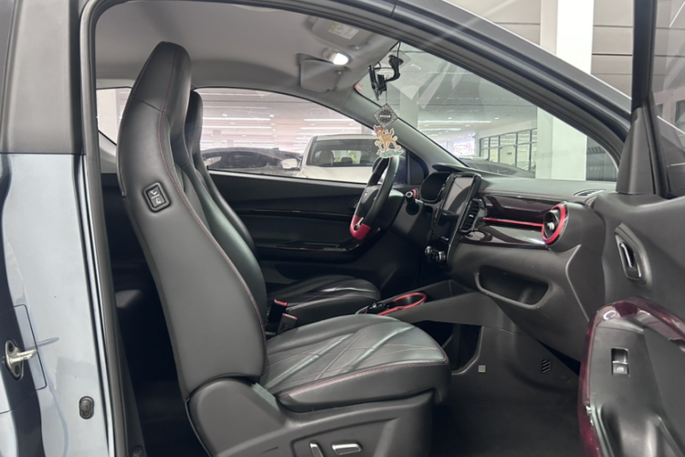 奇瑞 小蚂蚁 2022款 甜粉款 半糖版 三元锂 30kW 408km车身外观6010