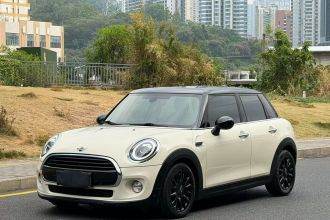MINI 2018款 1.5T COOPER 经典派 五门版
