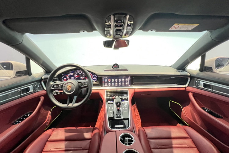 保时捷 2023款 改款 Panamera 2.9T 铂金版中控内饰7002