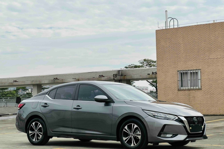 日产 轩逸 2022款 1.6L XL CVT悦享版车身外观6006