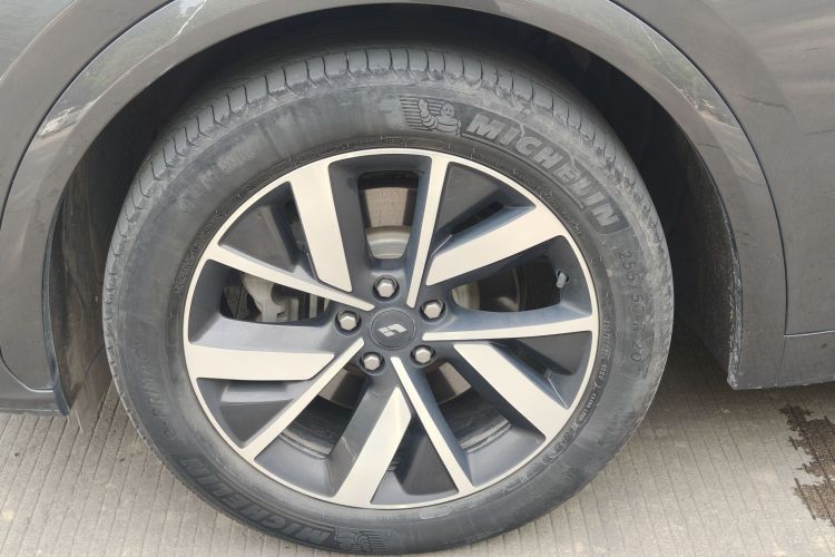 理想汽车 理想L7 2023款 Pro车身外观6010