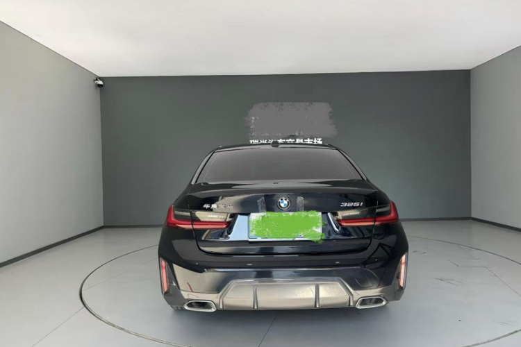 宝马3系 2023款 325i M运动套装车身外观6008