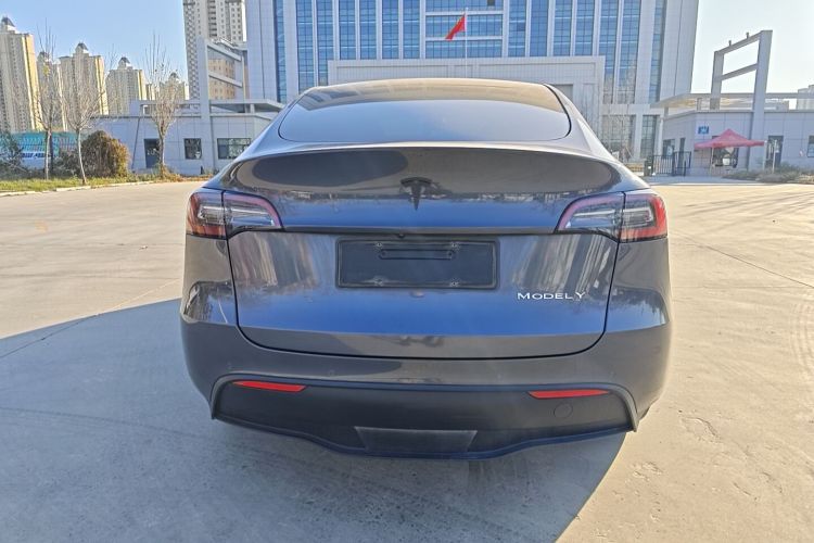 特斯拉 Model Y 2021款 长续航全轮驱动版车身外观6003