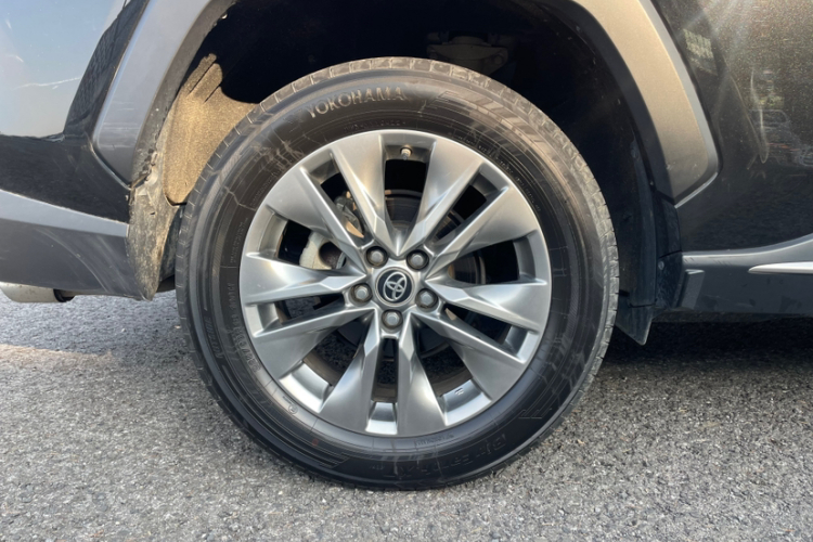 丰田 威兰达 2022款 2.0L CVT两驱豪华版车身外观6007