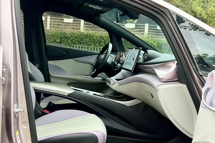 比亚迪 海豚 2021款 405km 时尚版局部细节41