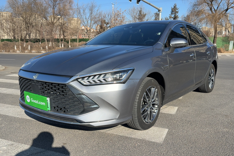 比亚迪 秦PLUS 2021款 DM-i 120KM 旗舰型车身外观1