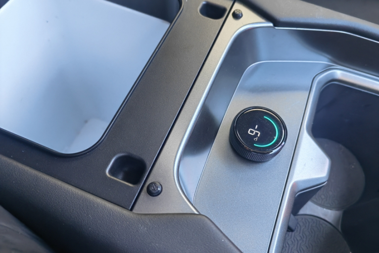 方程豹 钛3 2025款 501KM 四驱智驾Ultra版中控内饰7006