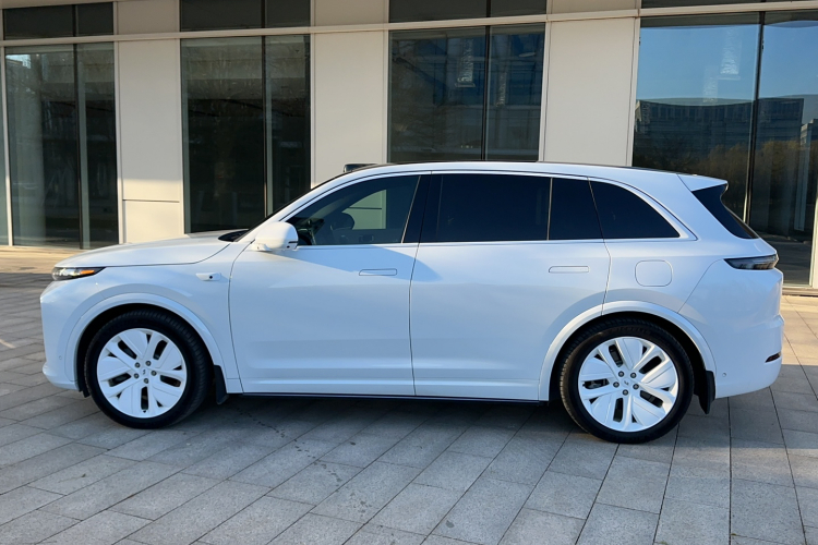 理想汽车 理想L7 2024款 Ultra车身外观6005