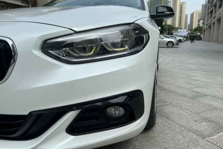 宝马1系 2017款 118i 设计套装型车身外观6002