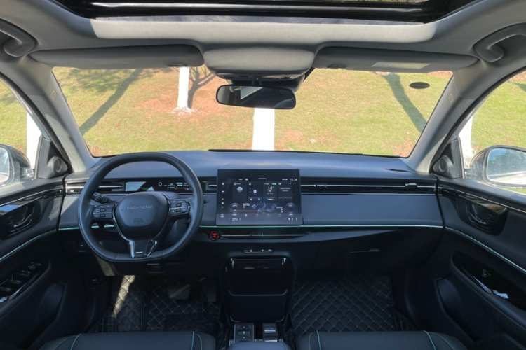 本田 e:NP2 极湃2 2024款 进阶版中控内饰7008