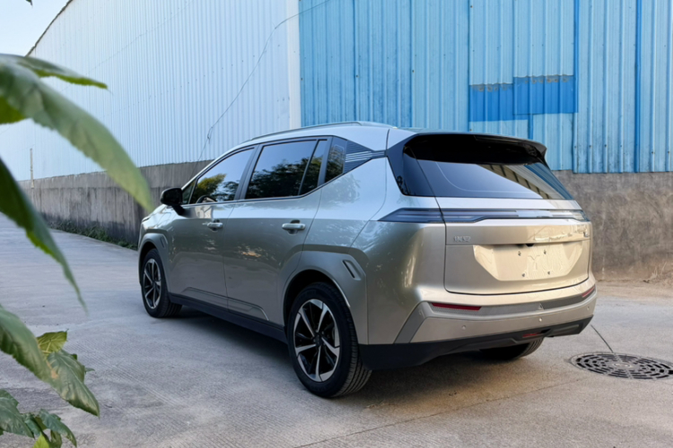 埃安 AION Y 2025款 Plus 510 智享版车身外观6004