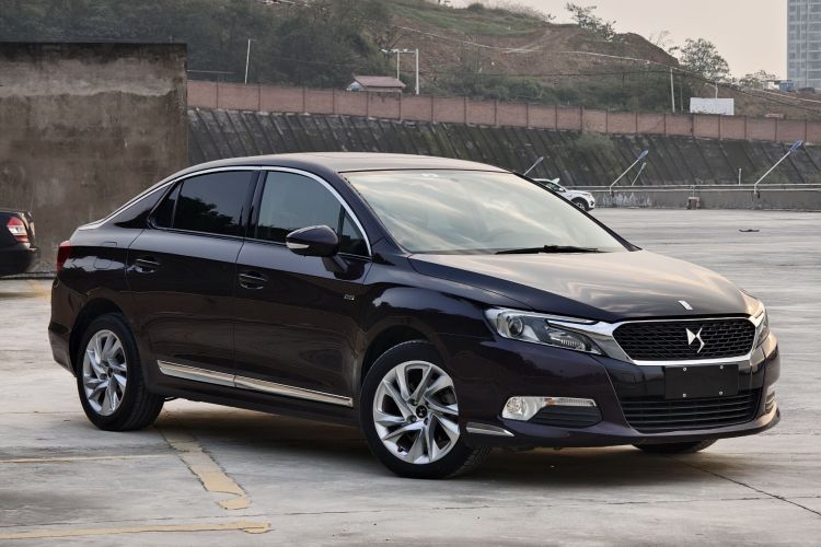 DS 5LS 2016款 1.6T 风尚版THP160车身外观6005