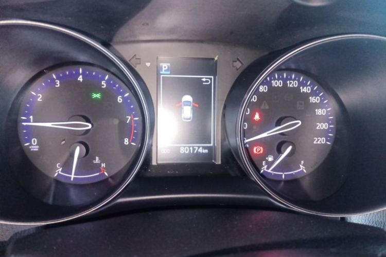 丰田C-HR 2018款 2.0L 领先天窗版 国V中控内饰15