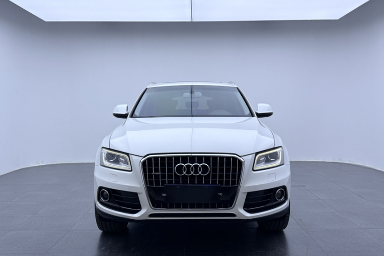 奥迪Q5 2013款 40 TFSI 舒适型车身外观6002