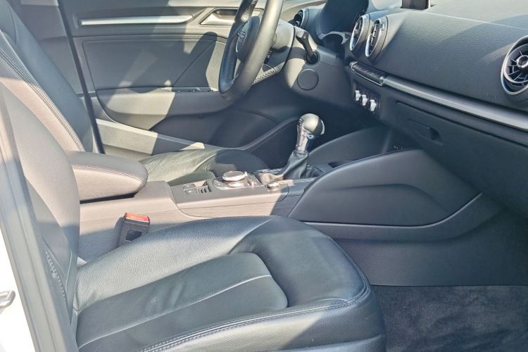 奥迪A3 2020款 Limousine 35 TFSI 进取型 国VI中控内饰7006