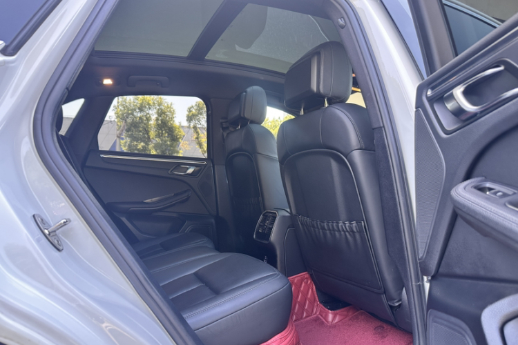 保时捷 2021款 Macan 2.0T中控内饰7009