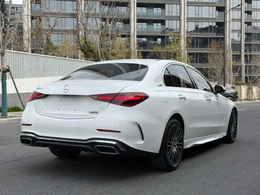 奔驰C级 2024款 改款 C 200 L 运动版(2)