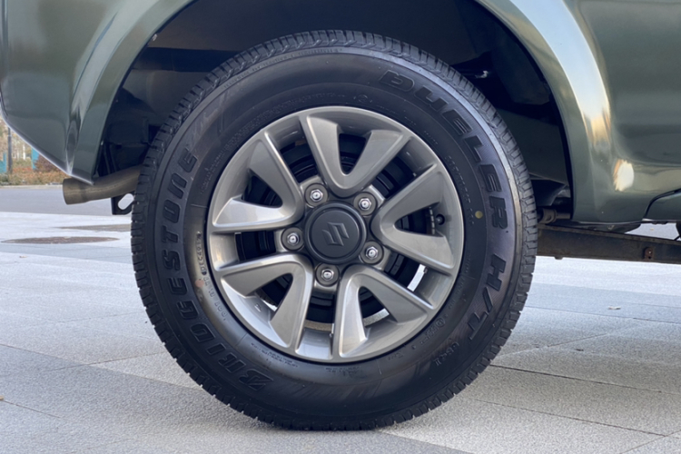 铃木 吉姆尼 2015款 1.3 AT JLX车身外观6004