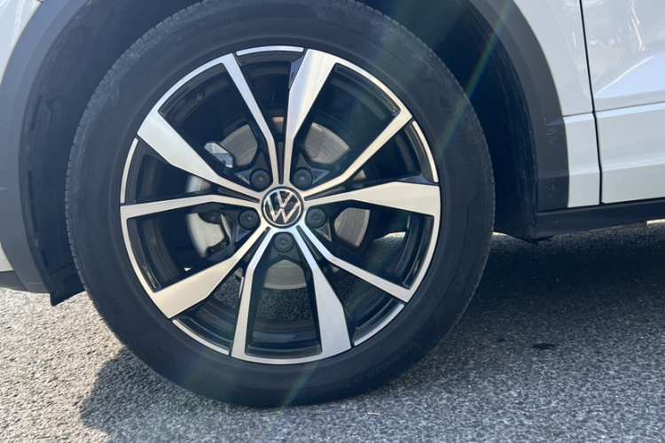 大众 T-ROC探歌 2024款 300TSI DSG两驱辰光版车身外观6002