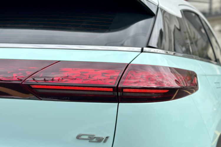 小鹏G3 2022款 G3i 460N+车身外观6009