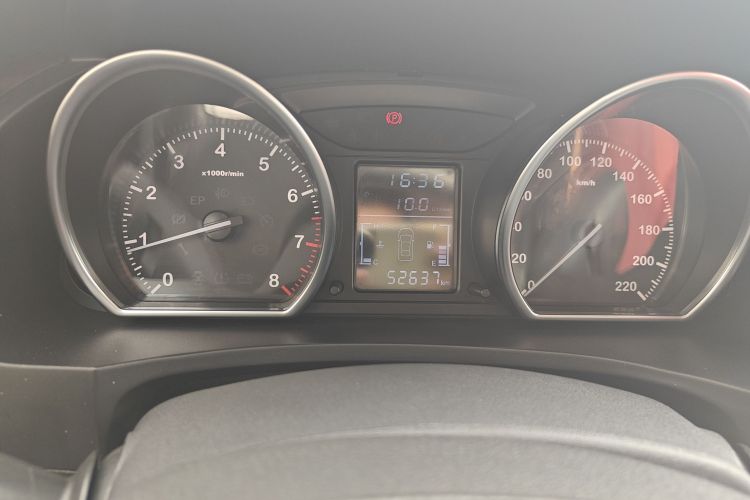 众泰T600 2016款 1.5T 手动精英型中控内饰15