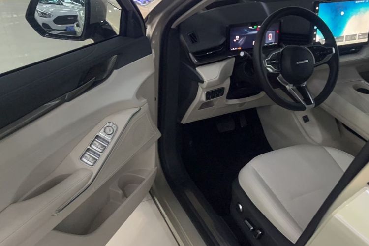 哈弗H6 2024款 1.5T 两驱Ultra中控内饰7002