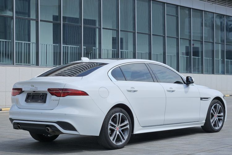 捷豹XEL 2023款 2.0T 250PS R-DYNAMIC S进取运动版车身外观6007