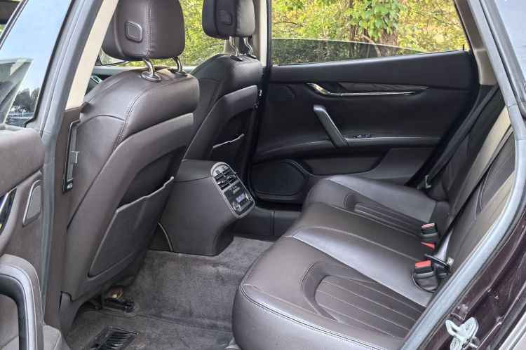 玛莎拉蒂 总裁 2013款 3.0T 标准型中控内饰7009