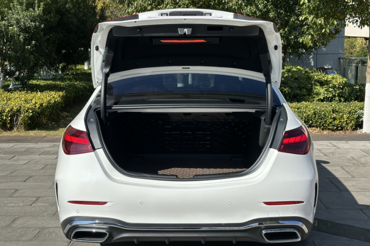 奔驰C级 2022款 改款 C 200 L 运动版车身外观6002