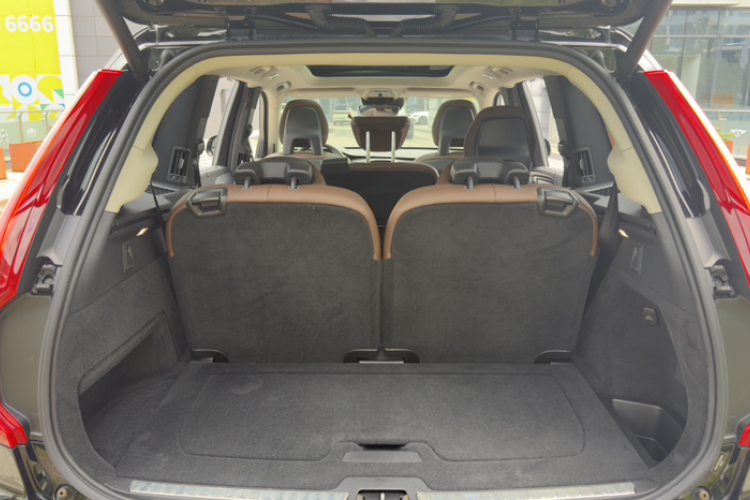 沃尔沃XC90 2018款 T6 智逸版 7座局部细节23