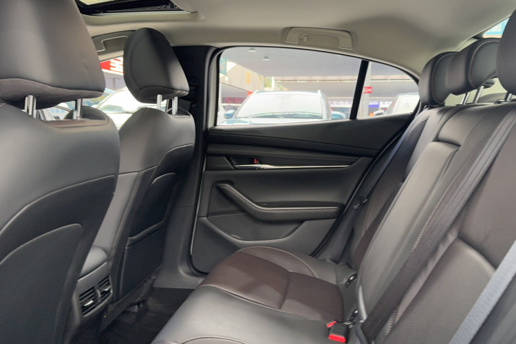 马自达3 昂克赛拉 2023款 2.0L 自动质雅版局部细节9001