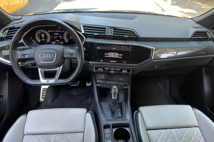 奥迪Q3 Sportback 2024款 45 TFSI quattro 上市特别版局部细节16