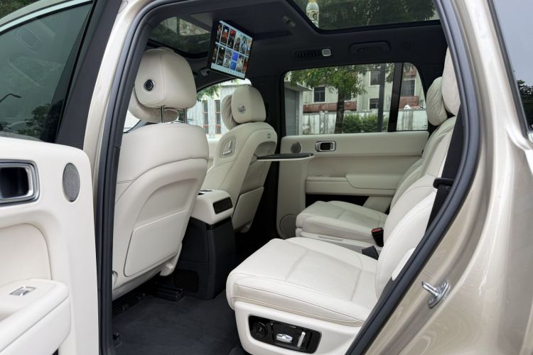 理想汽车 理想L9 2024款 Ultra中控内饰7002