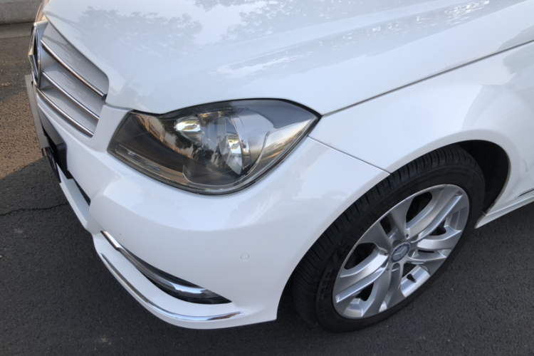 奔驰C级(进口) 2011款 C 200 时尚旅行版局部细节36