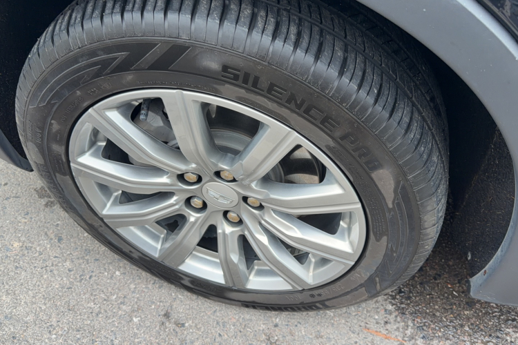 凯迪拉克XT4 2020款 改款 28T 两驱领先型车身外观6007