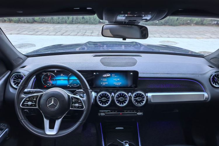 奔驰EQB 2022款 EQB 260中控内饰7003